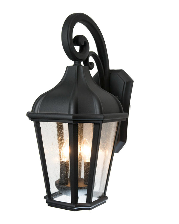 The classic details of the eight sided Belmont wall lantern make for an elegant welcome.